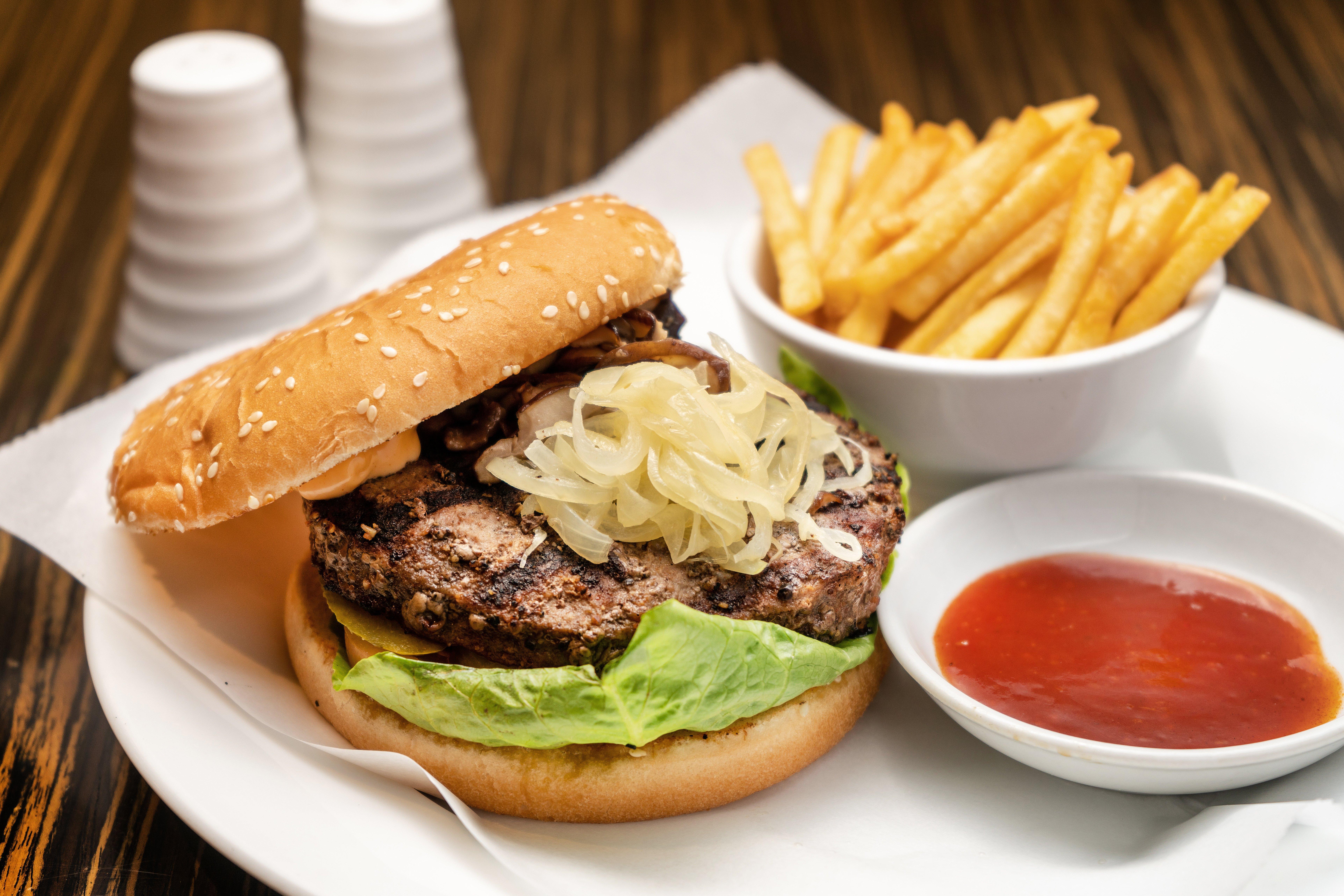 Glenmarie Hotel And Golf Resort Shah Alam Dış mekan fotoğraf A hamburger with fries and ketchup