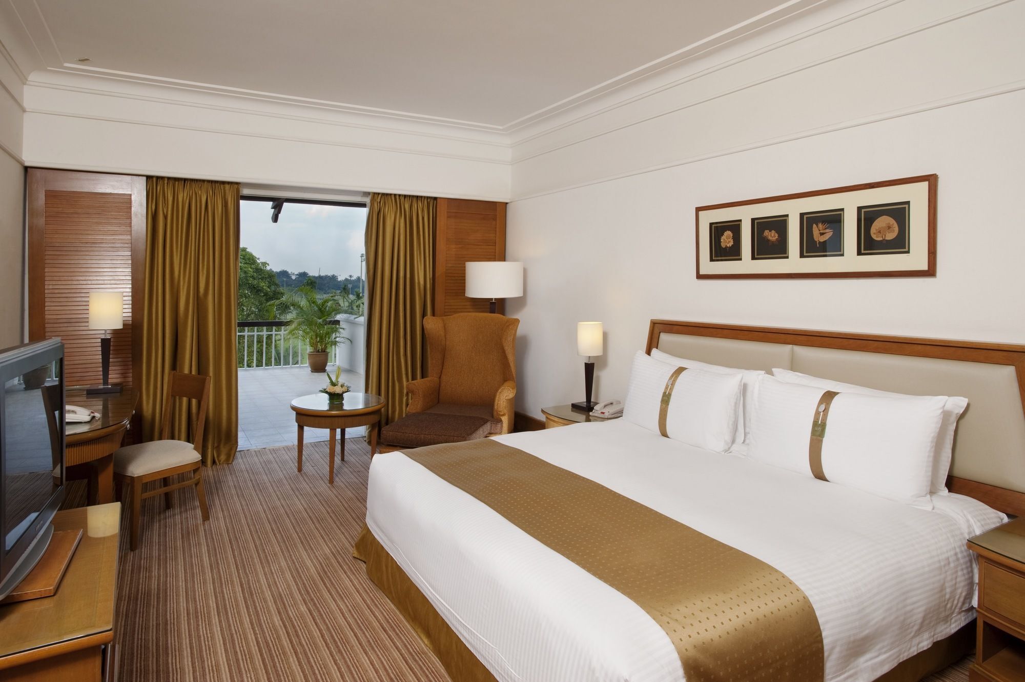 Glenmarie Hotel And Golf Resort Shah Alam Dış mekan fotoğraf A room at the InterContinental Chennai