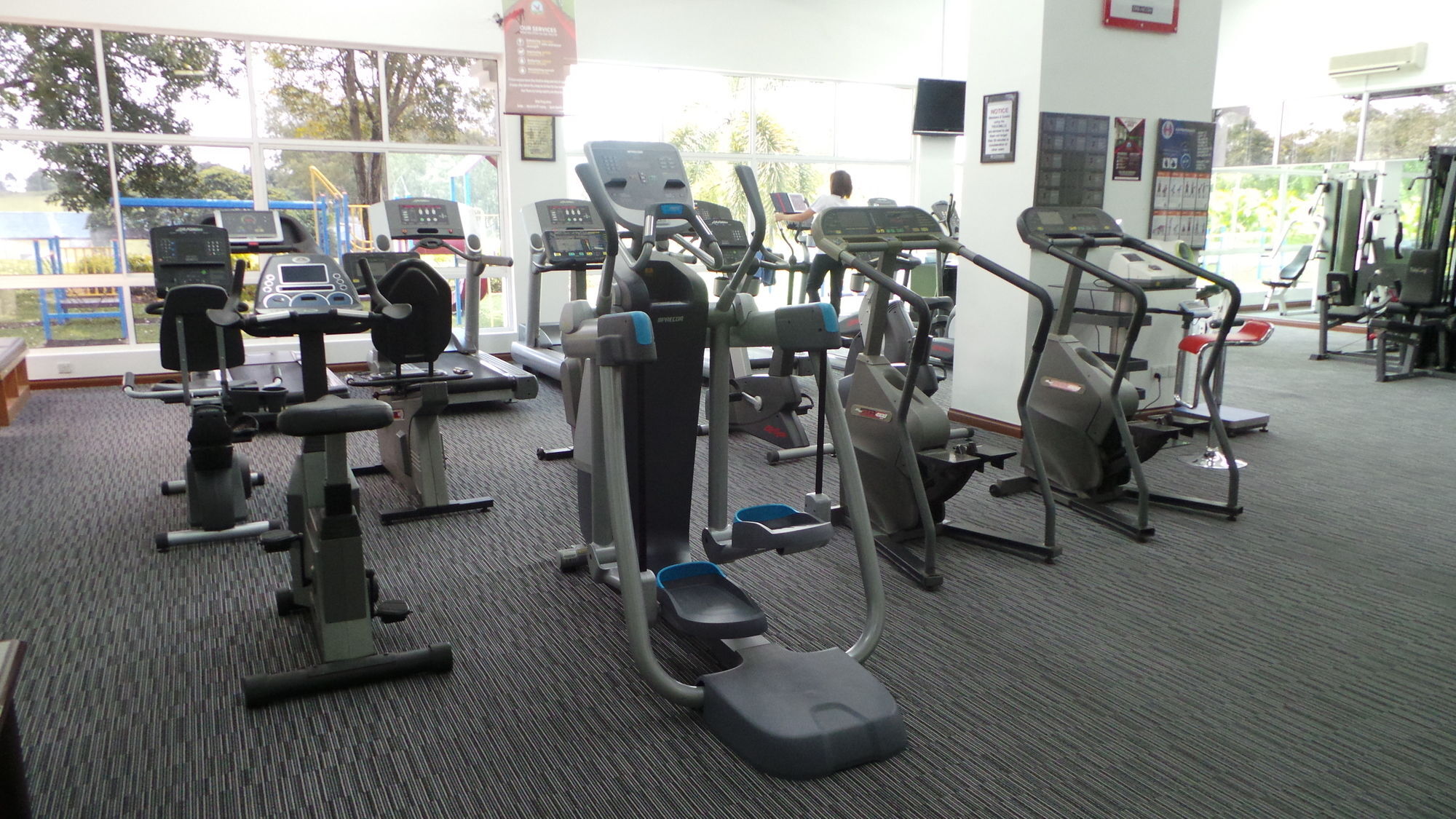 Glenmarie Hotel And Golf Resort Shah Alam Dış mekan fotoğraf Elliptical cross trainer