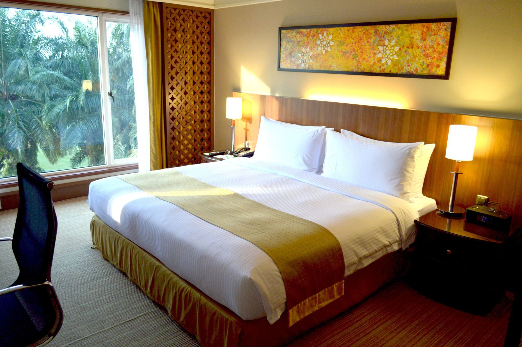 Glenmarie Hotel And Golf Resort Shah Alam Dış mekan fotoğraf A bedroom at the Taj Bengal